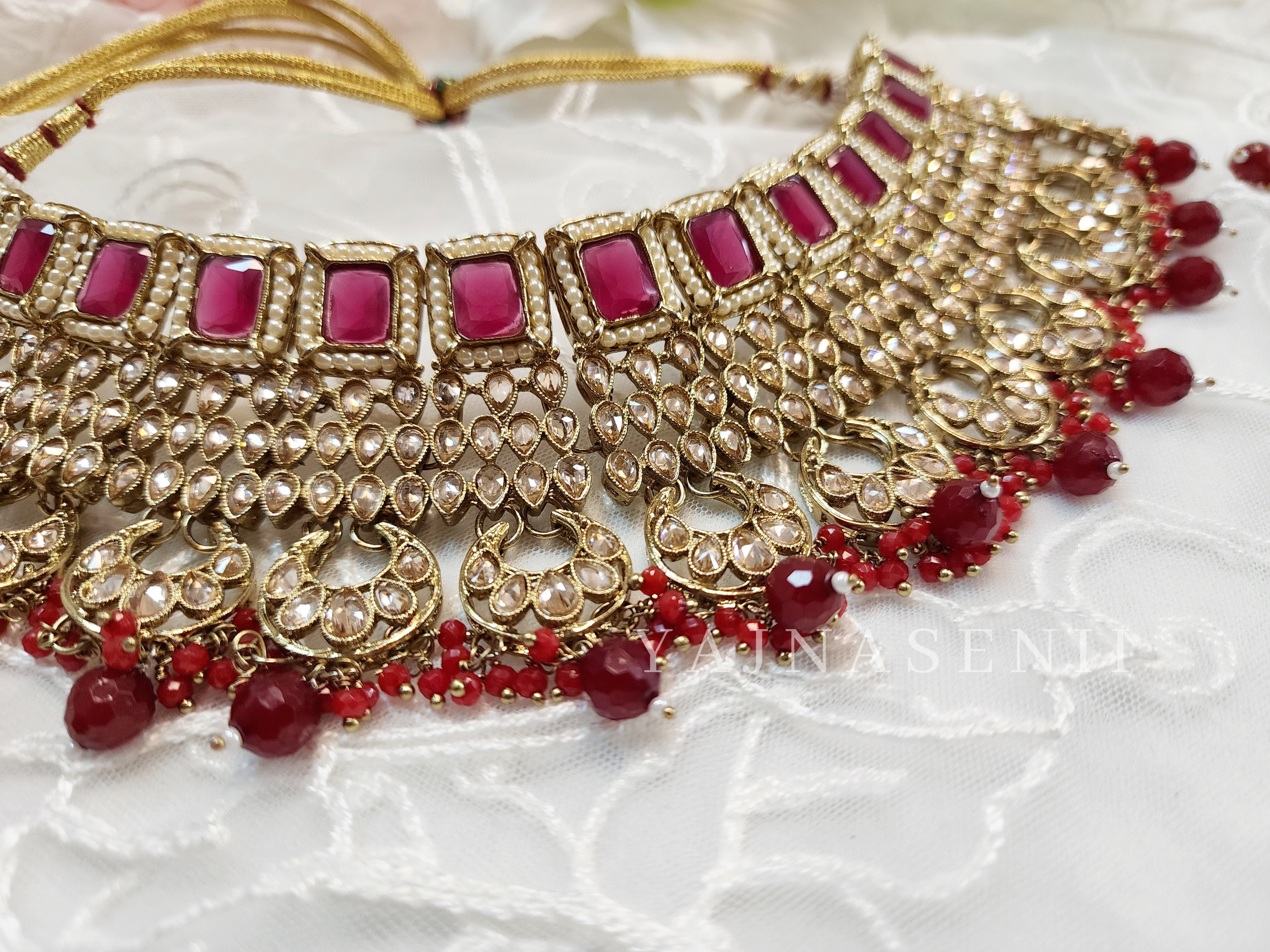 MOUNIKA (deep red)