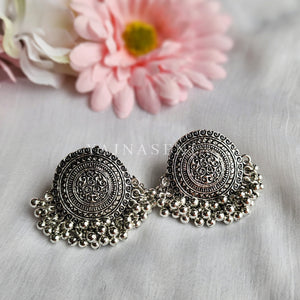 Ghungaroo studs