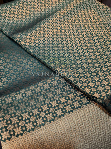 Banarasi Soft Silk Saree x Light Gold Zari - Dark Green