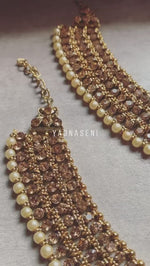 Load and play video in Gallery viewer, Anklet - Triple layer Champagne
