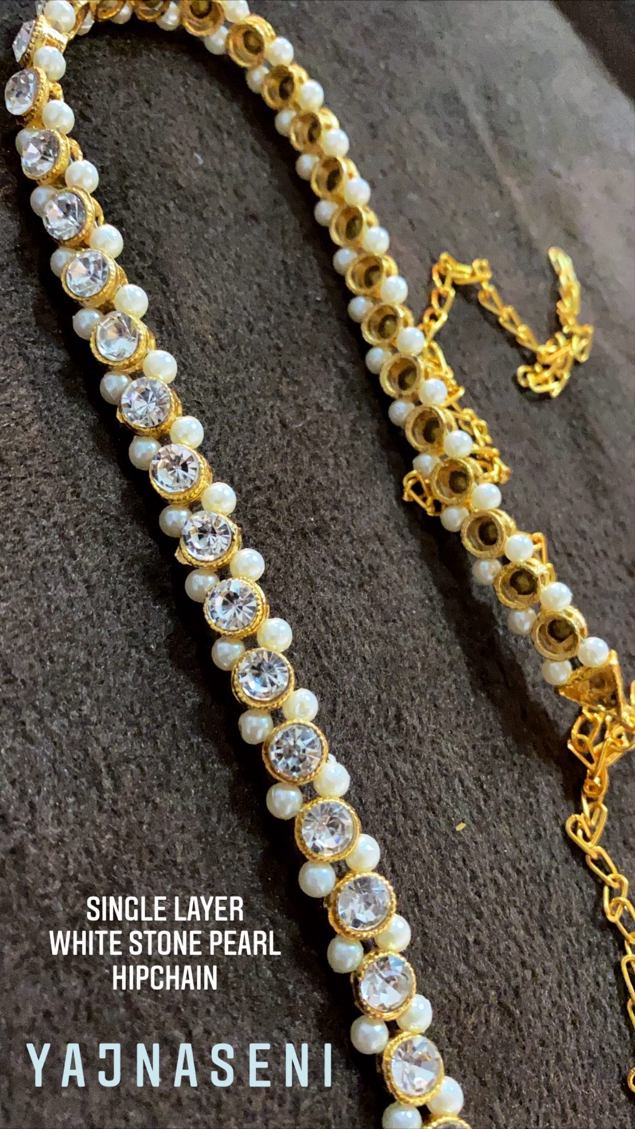 Hipchain - Single layer white stone pearl