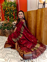 Load image into Gallery viewer, Maheswari Silk Cotton Saree - Maroon

